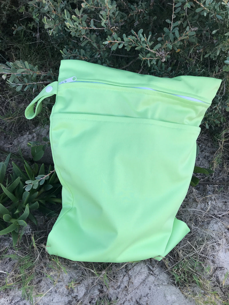 Wet zip bag light green